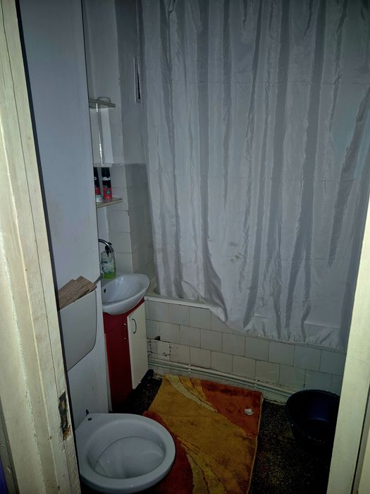 Garsoniera de vânzare