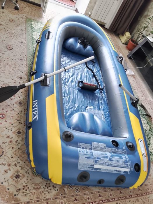 Надувная лодка Intex 68367NPChallenger-2 Set пластиковые вёсла и насос