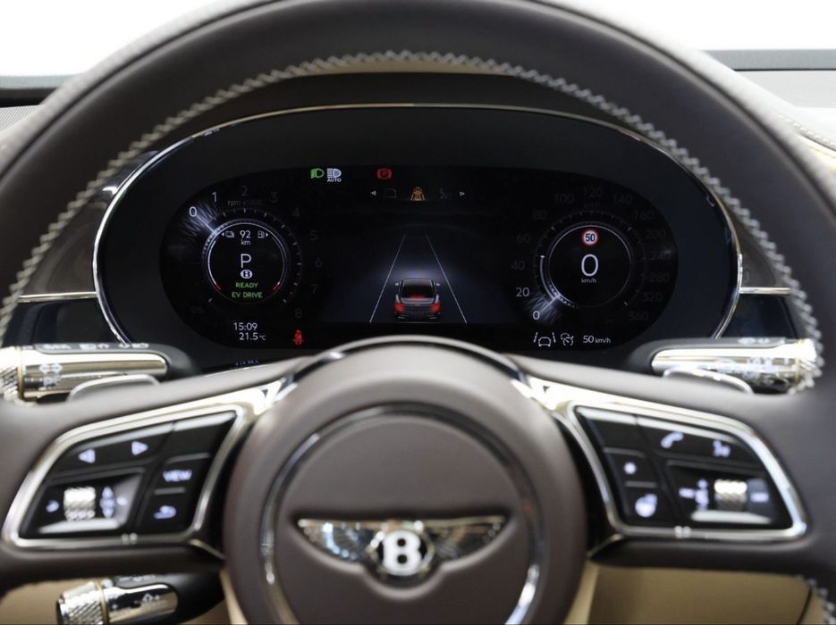 Bentley Flying Spur Azure V8 2026