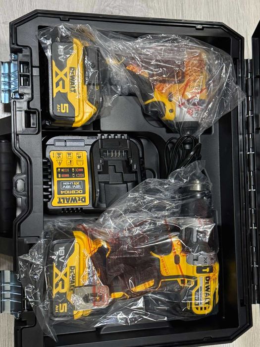 Комплект безчетков винтоверт и бормашина DeWALT DCK266P2T