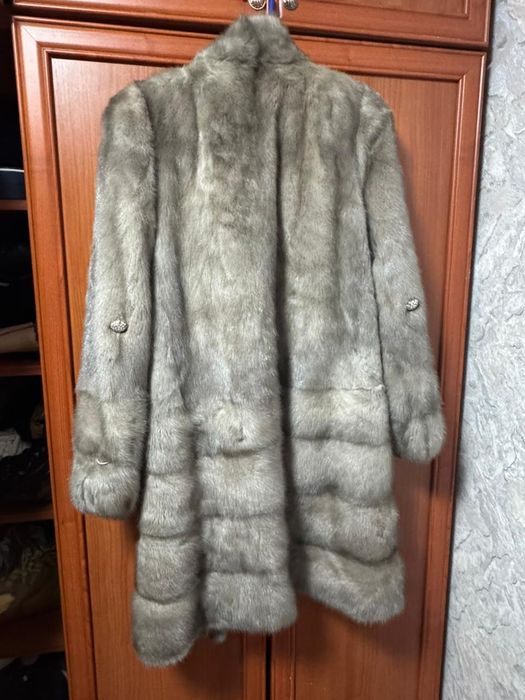 Продам шубу норковую