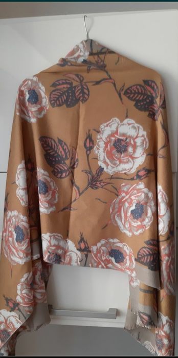 Sal casmir 100%model superb,fin,pufos,elegant