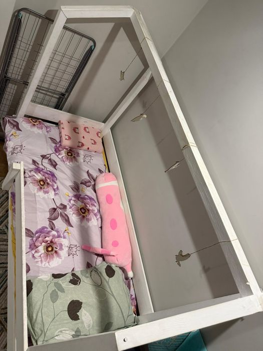 Детская кровать из дерева