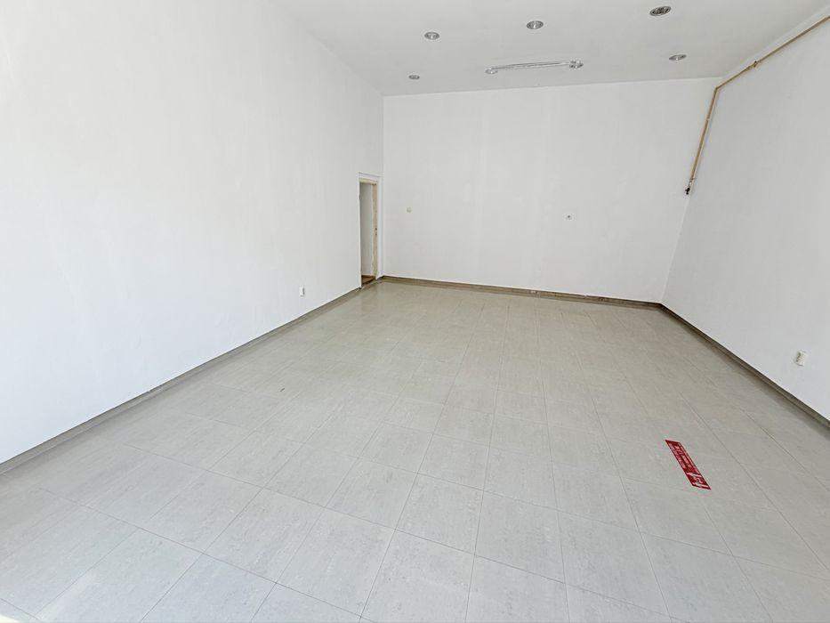 Spațiu comercial de închiriat