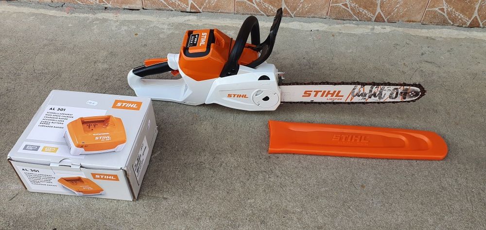 Stihl MSA.220 C.