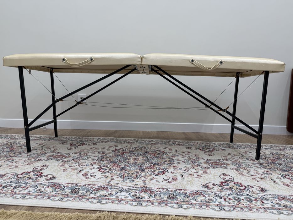 Продается кушетка