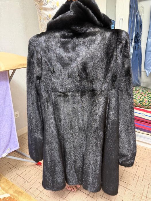 Продам Шубу Норковую