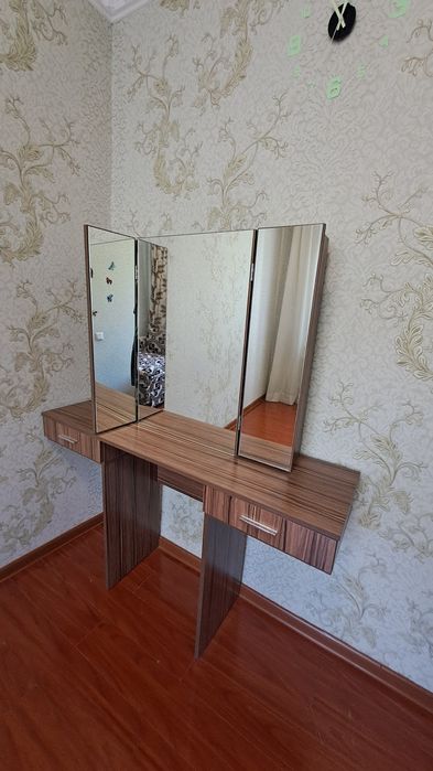 Трюмо  эксклюзивное