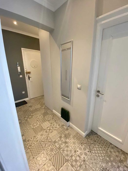 Дава се под наем Двустаен апартамент в София, Център - 70 кв.м за 548.25 € - Снимка #8