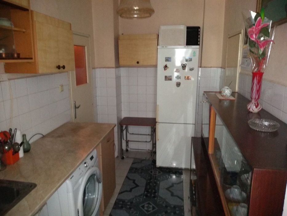 Дава се под наем Двустаен апартамент в Шумен, Добруджански - 70 кв.м за 255 € - Снимка #3