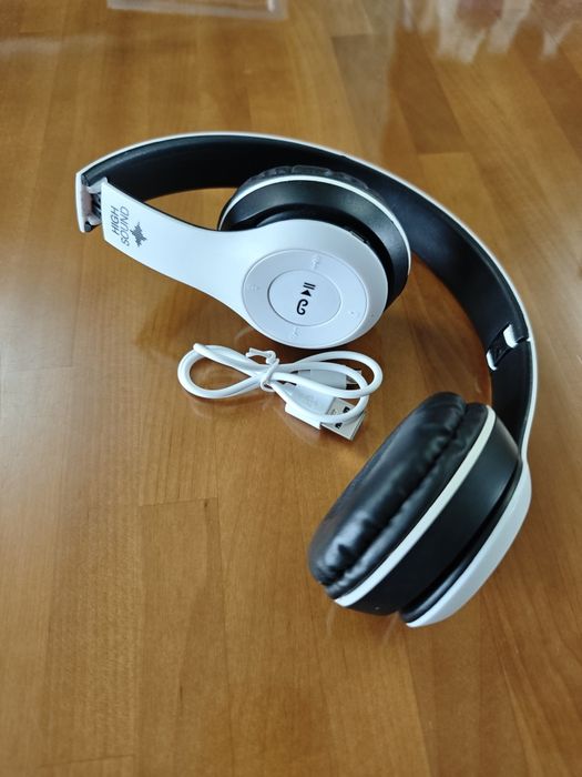 Блютуз наушники. Германия.