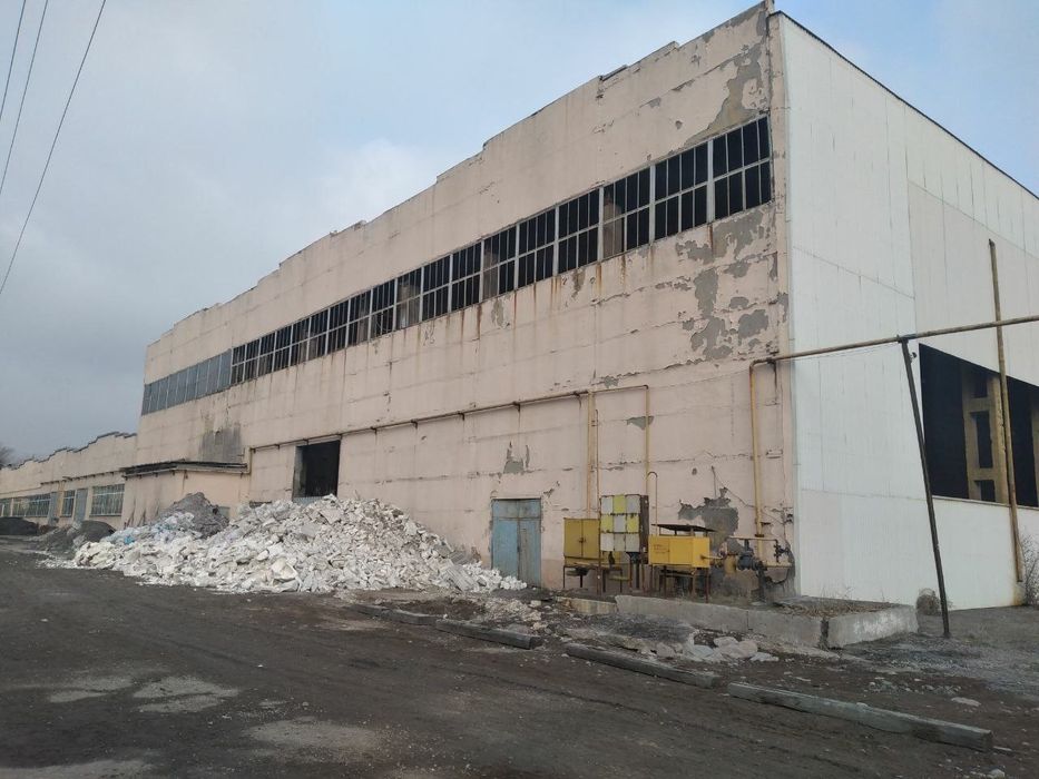 Ангрен экономическая промзона 16га тер. 42000кв.м. общ.плошад.