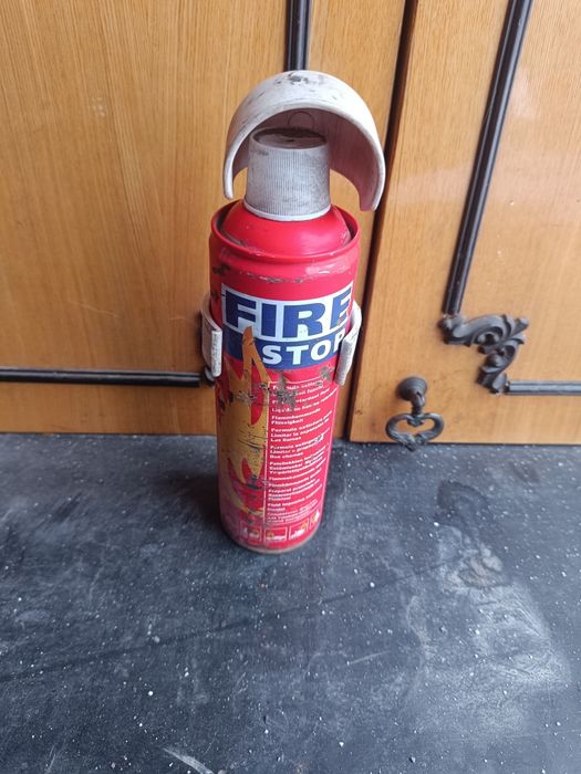 Огнетушитель в хорошем состоянии.