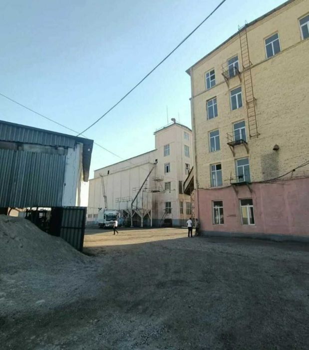 Продаётся 2,2 га производственная база.