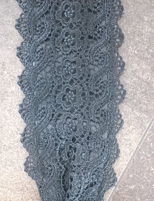 Curea dantela neagra