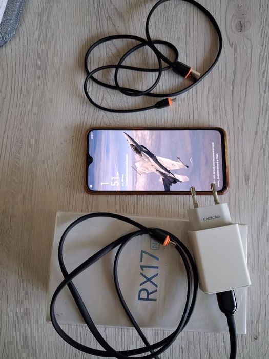 Продается телефон OPPO RX 17