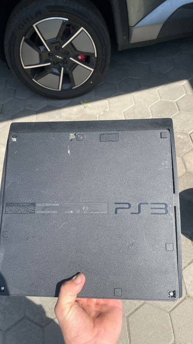PlayStation 3 (в идеале) с рулем и дисками