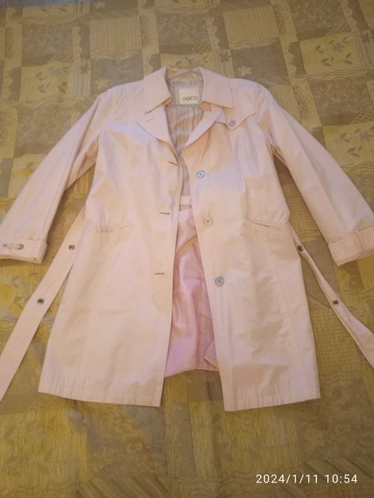 Одежда верхняя женская