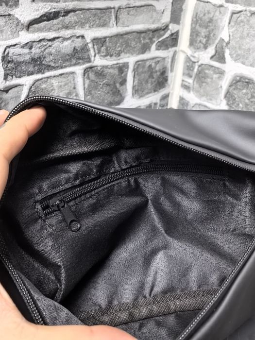 Унисекс чанта тип банан