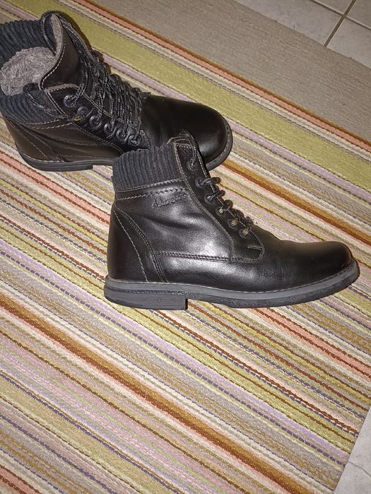 Vând ghetuțe îmblănite mărimea 33