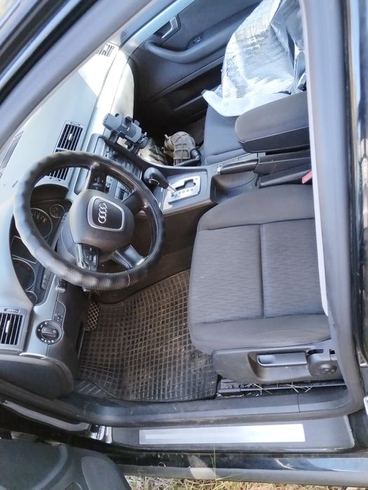 Продавам  ауди на части