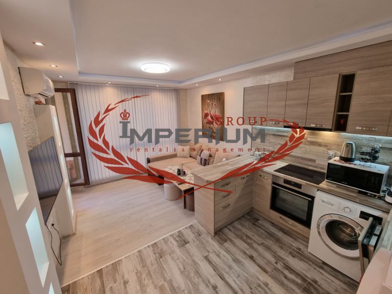 ЕКСКЛУЗИВНО: Двустаен, обзаведен + 30 кв.м. тераса * Затворен комплек