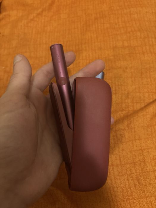 2 Aparate Iqos Rosu si Albastru
