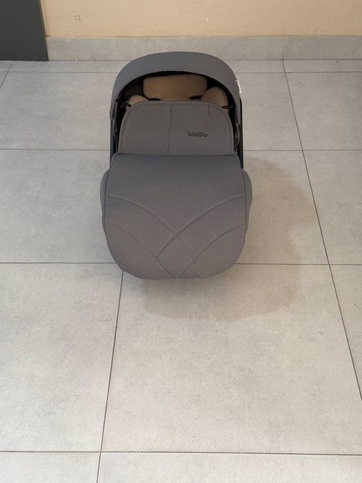 Коляска ideal holatda KIDILO