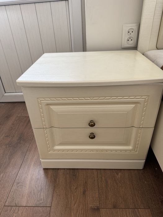 Продам спальный гарнитур