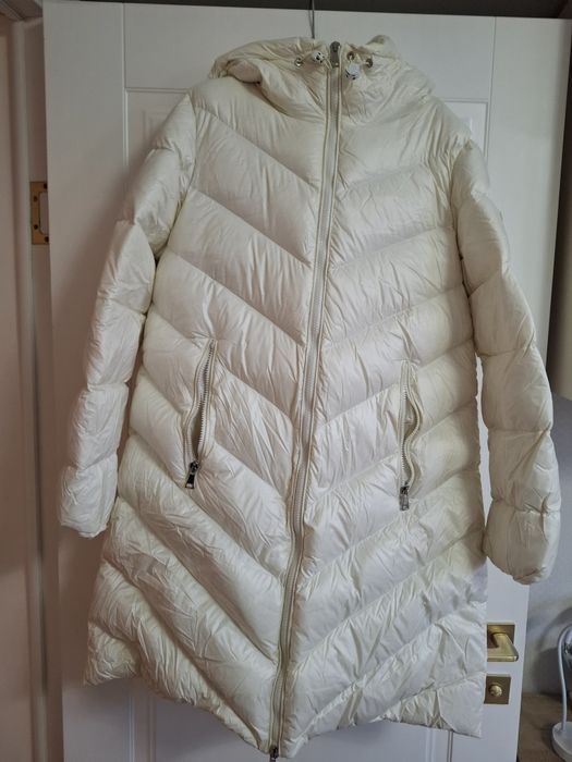 Зимнее брендовое пальто-пуховик Moncler