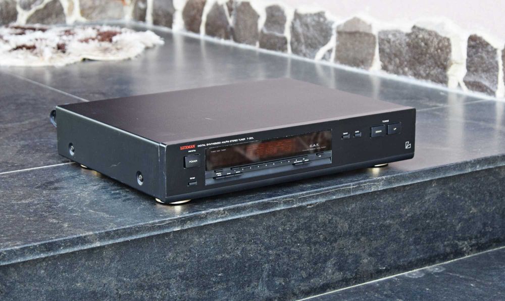Tuner Luxman T-351 L, radio