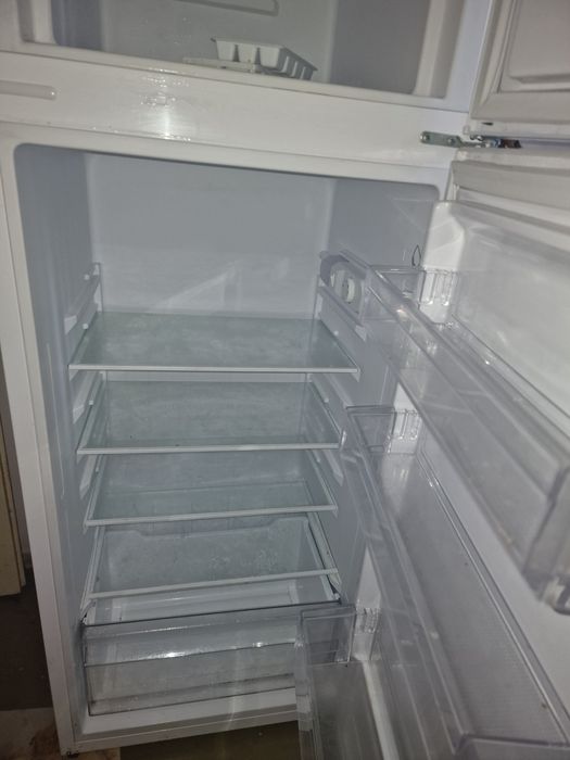 Хладилник с добро състояние
