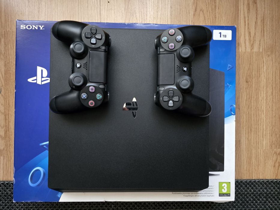 Ps 4 PRO  1 TB  second hand