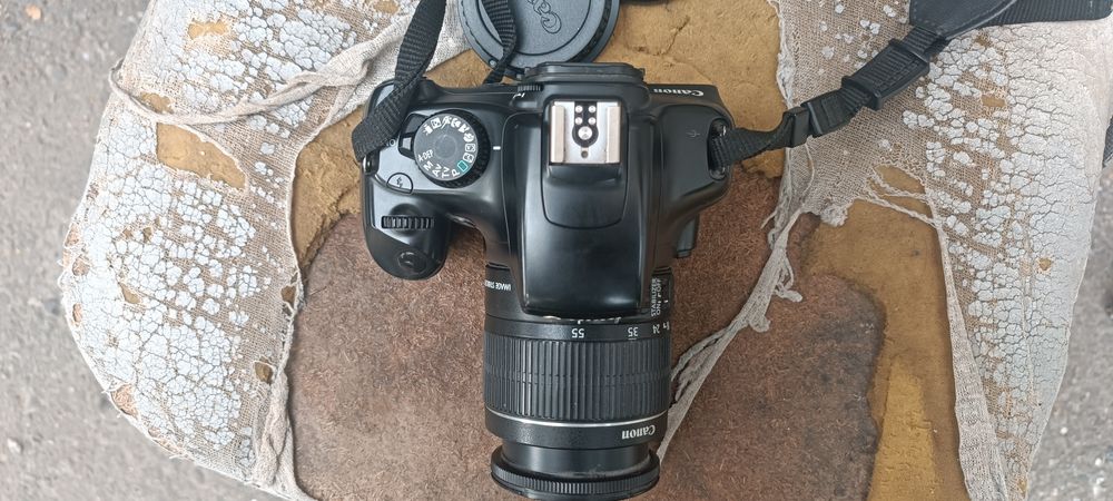 Фотоаппарат canon EOS 1100D