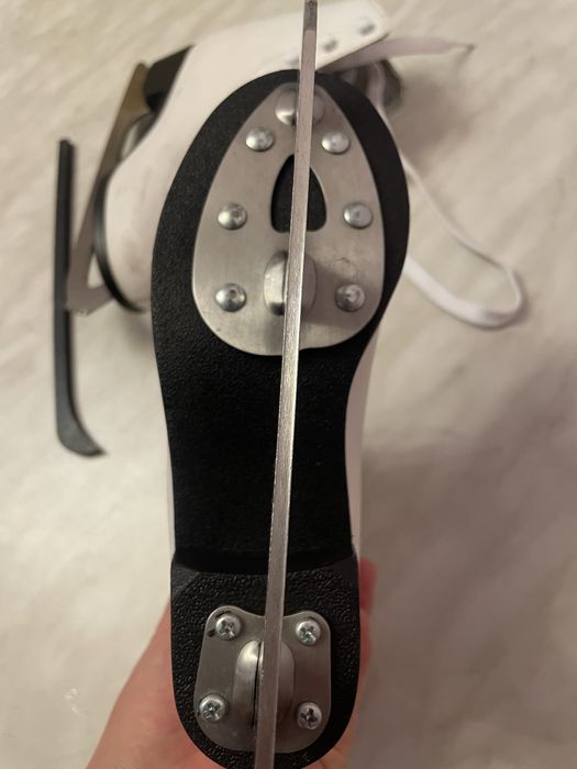 Коньки фигурные детские 31 размер