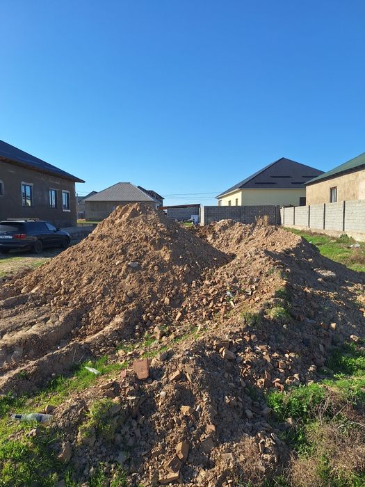 Топырақ тегін беремін