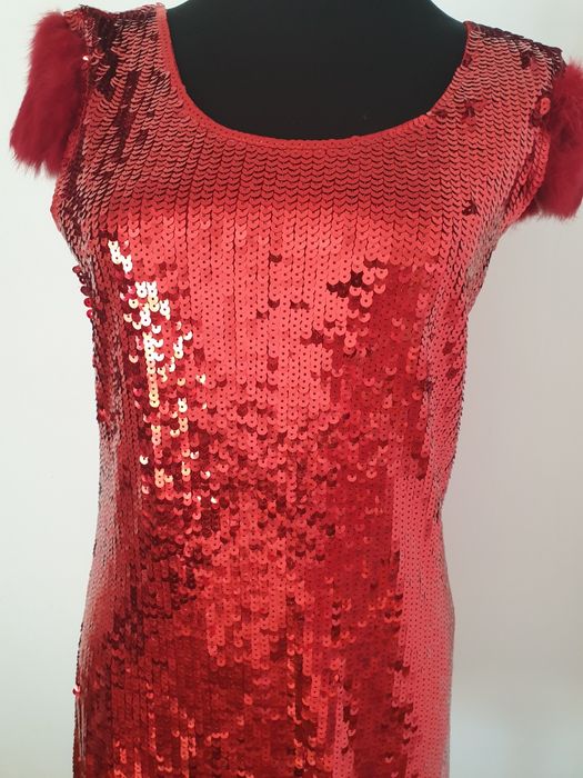 Rochie roșie paiete