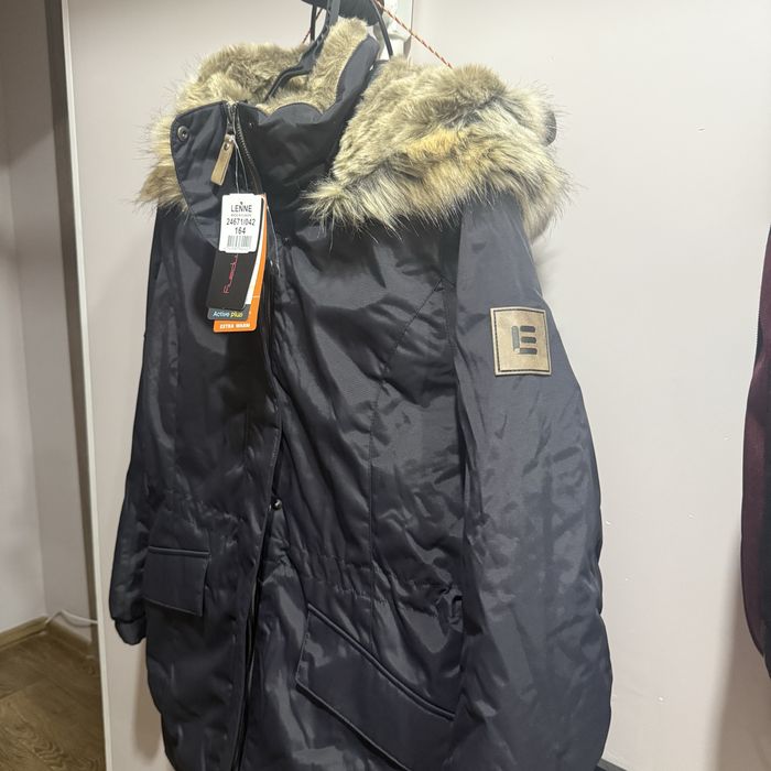 Продам новую куртку Lenne на девочку