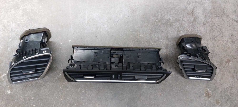 Grila aer bord cotiera Audi A4 B8/A5 2008-2014