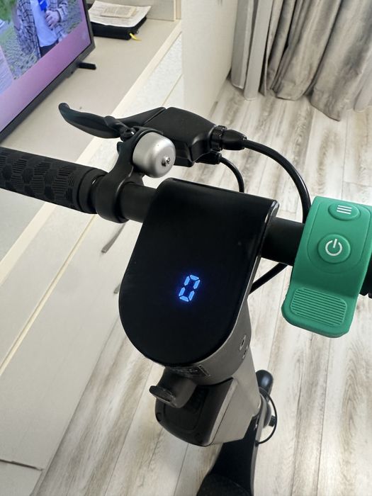 Trotineta electrica este adusa din germania