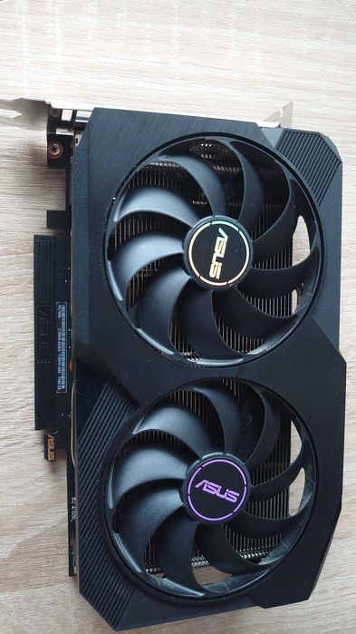 Placa video Asus RX7600