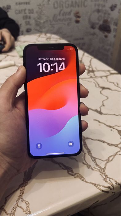 Продам аифон 12..