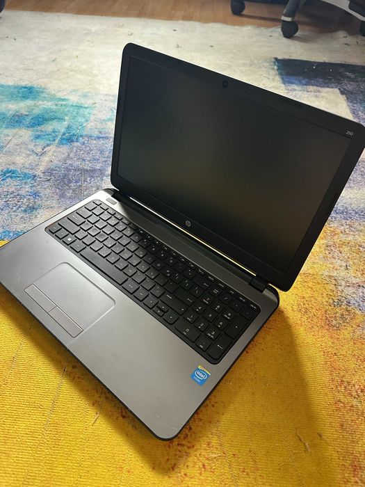 laptop Hp 250 g3. 4 gb , hdd 500gb, windows complet