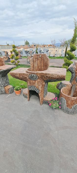 Чешми и барбекюта за градината