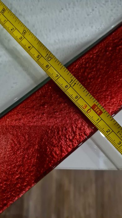 Стъклена чиния поднос