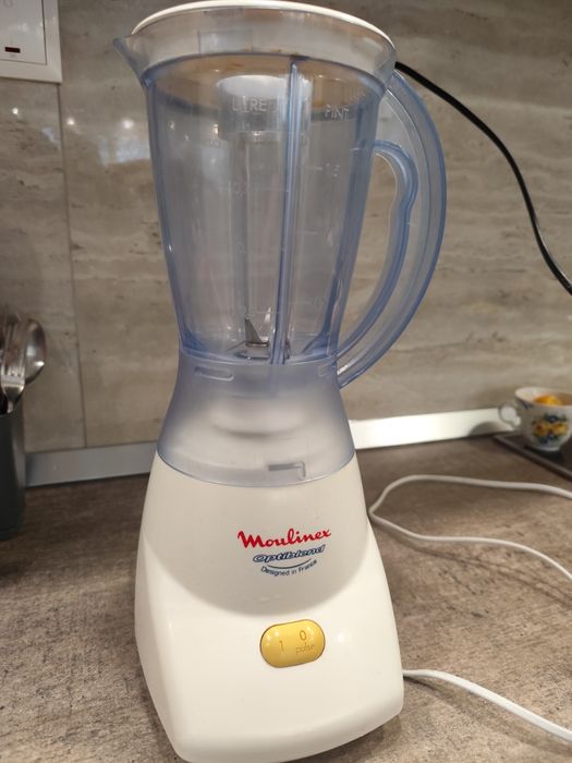 Блендер на moulinex 20евро