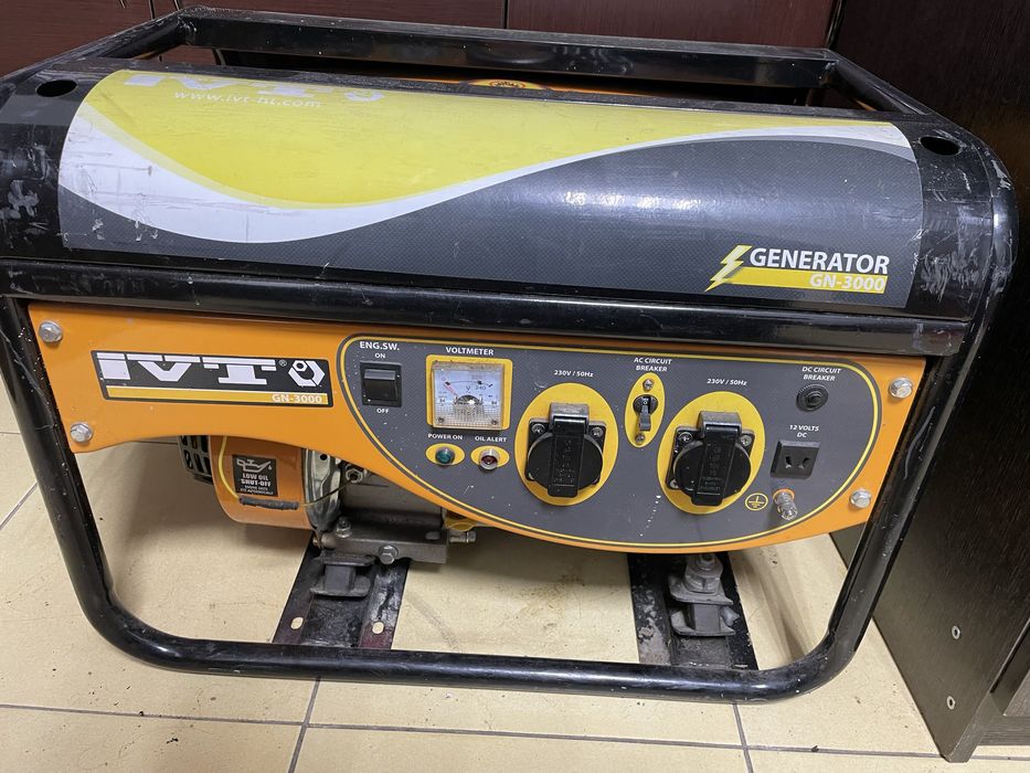 Бензиновый генератор электростанция