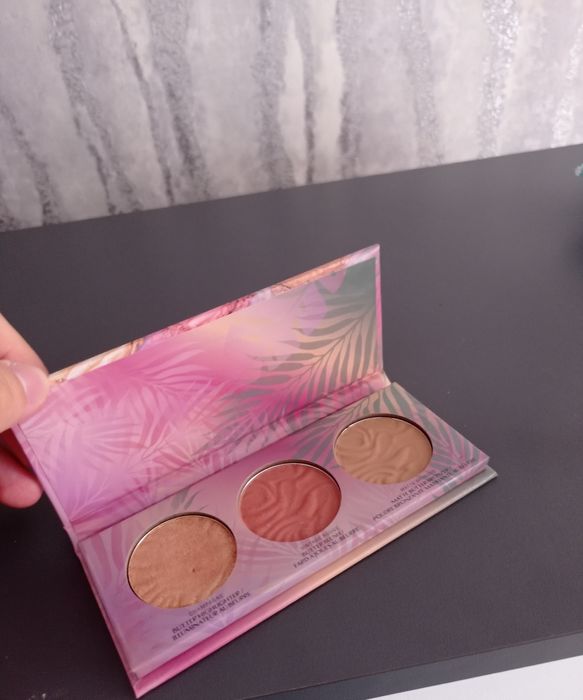 Косметика в отличном состоянии