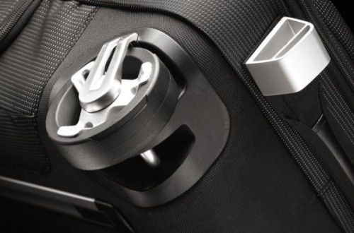 Чемодан-рюкзак Thule Crossover Rolling Carry-On