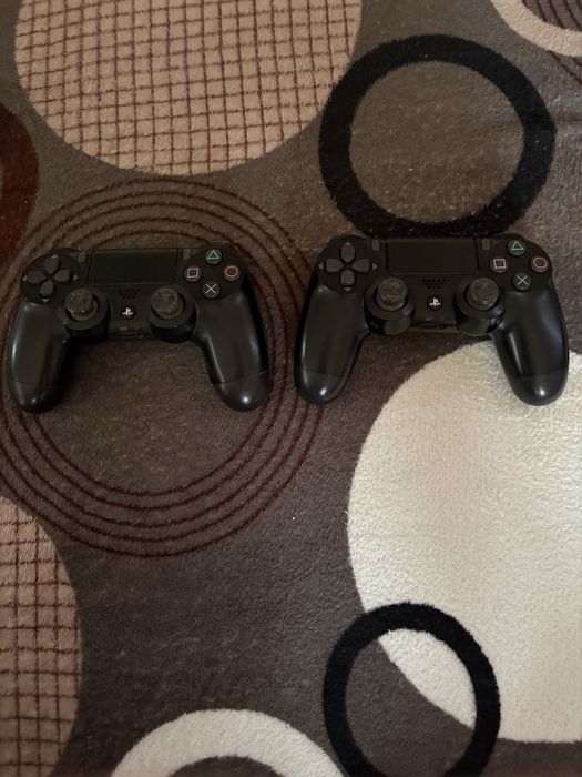 Vand PS4 cu cu ssd 512gb si 3 jocuri
